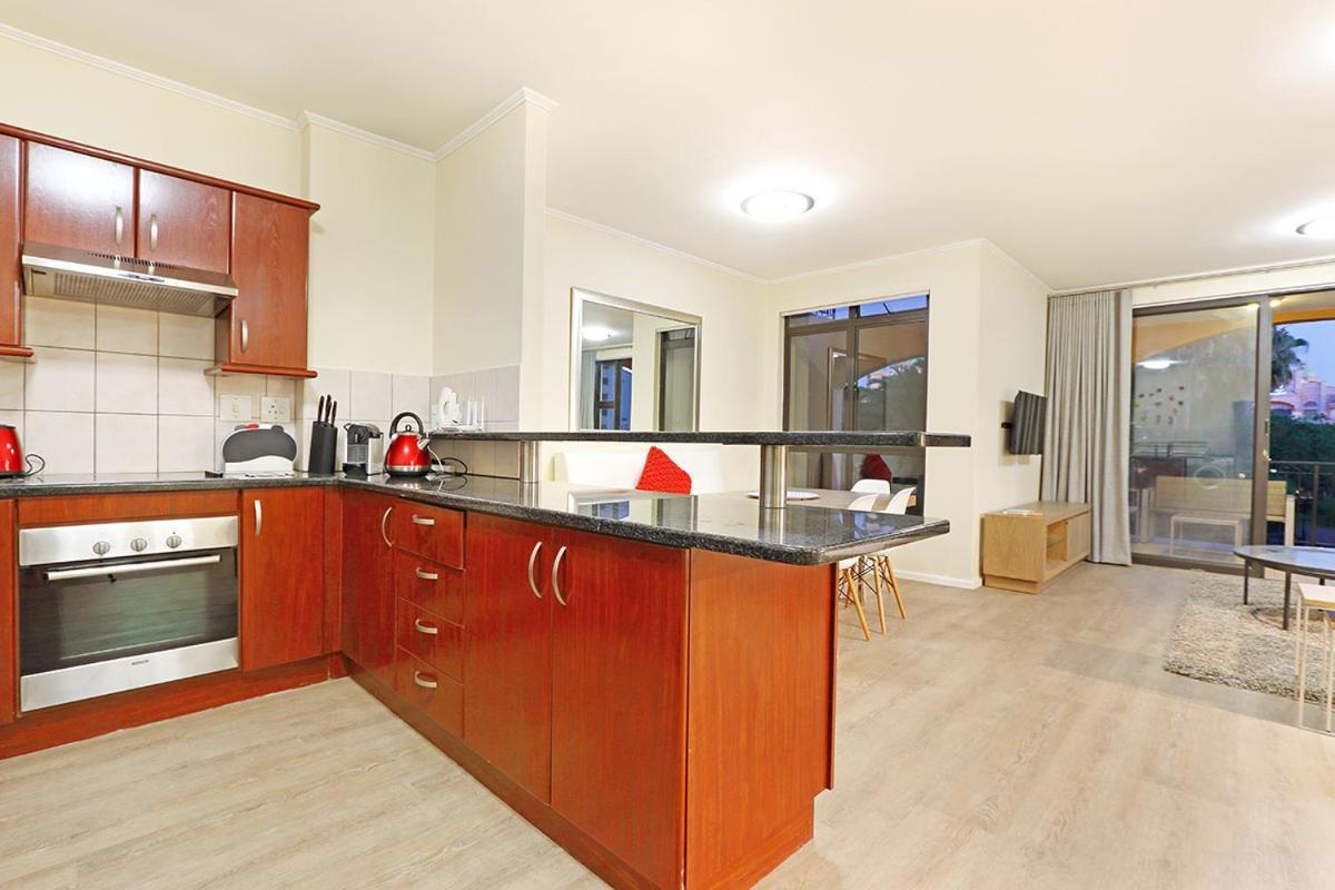 Capri 101 By Hostagents Apartment Cape Town Exterior photo